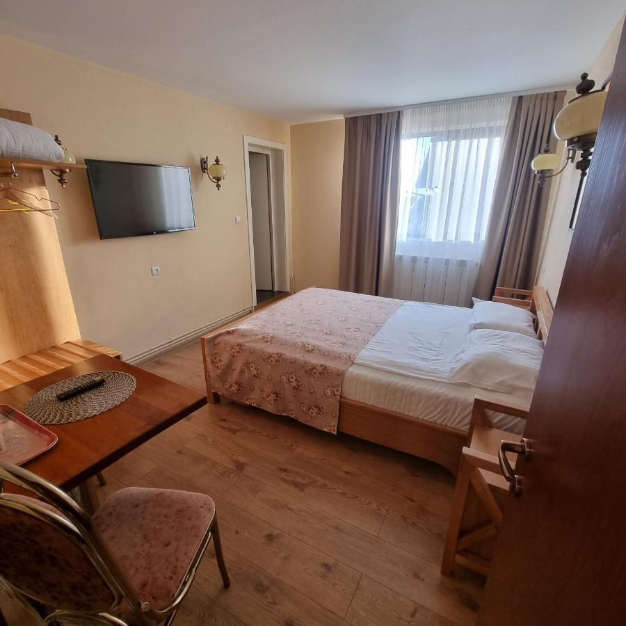 Pensiunea Imperial Targu-Mures Bagian luar foto
