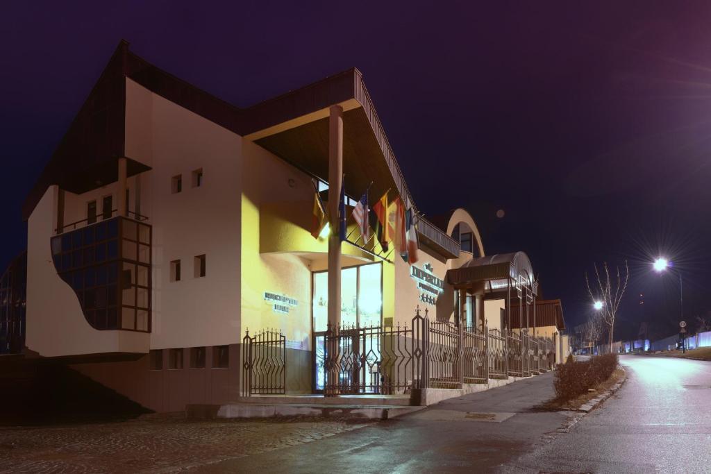 Pensiunea Imperial Targu-Mures Bagian luar foto